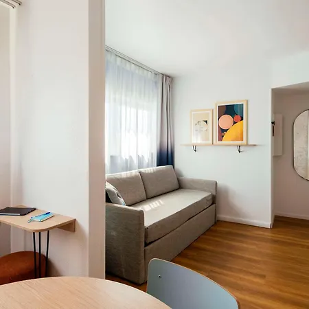 Adagio Access La