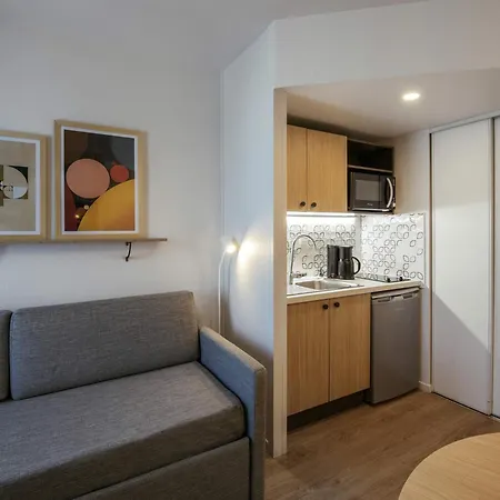 Adagio Access La Paříž