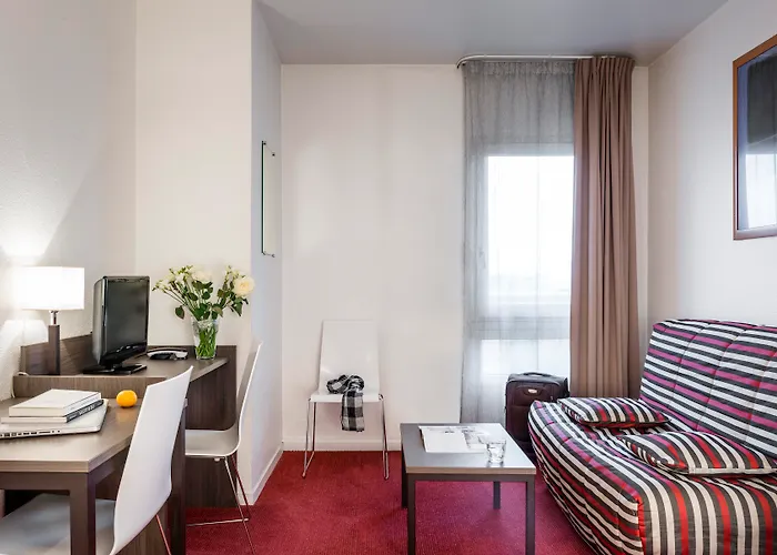 Adagio Access La Апарт-отель Париж