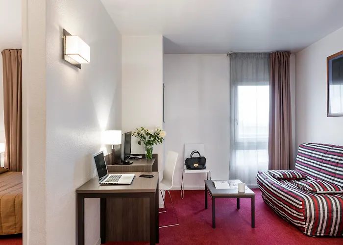 Adagio Access La 3* Париж