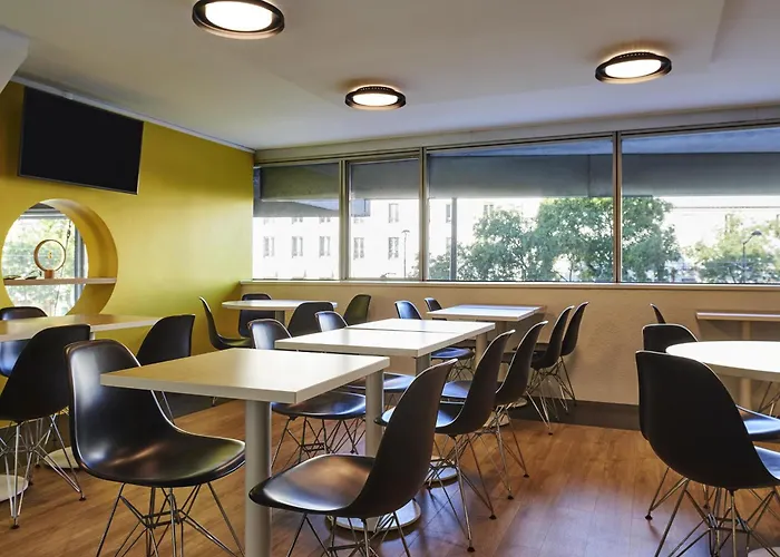 Adagio Access La 3* Париж