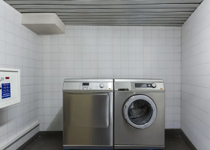 Апарт-отель Adagio Access La 3*