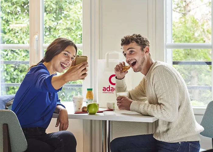 Adagio Access La Апарт-отель