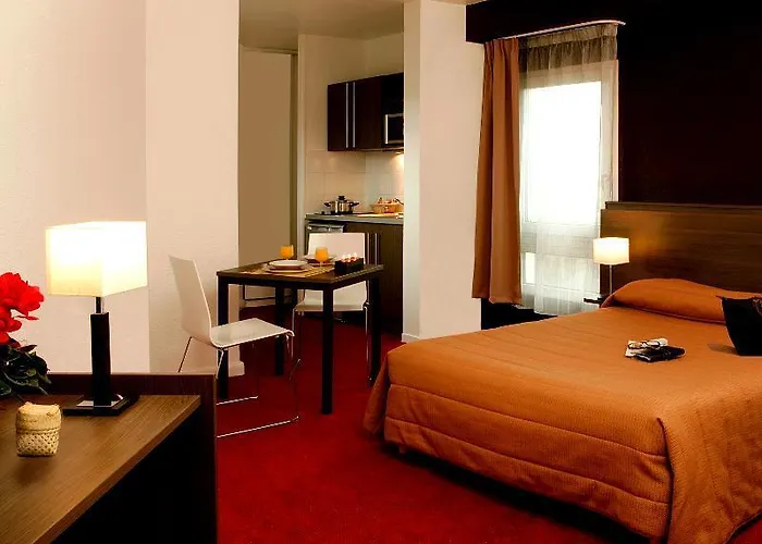 Adagio Access La Париж