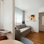 Adagio Access La