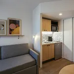 Adagio Access La París
