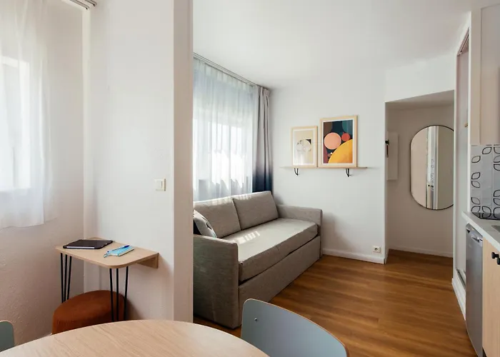 Adagio Access La