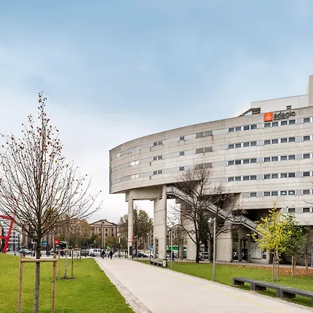 أداغيو أكسيس لا فيلليت الفندقية بخدمة ذاتية 3*